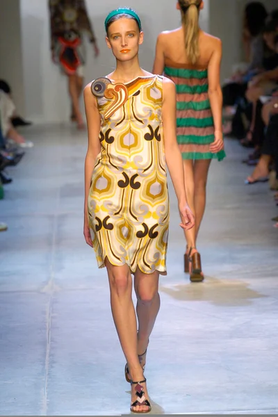 Look 32